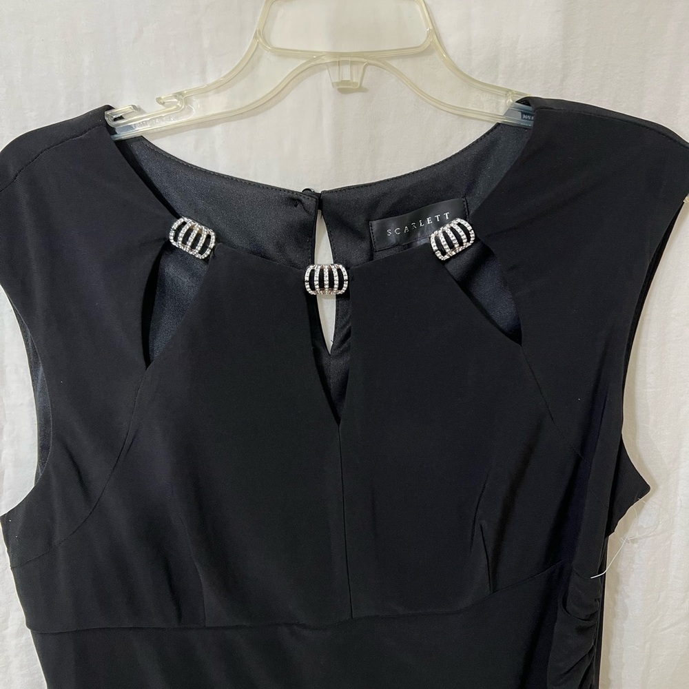 NWOT…Scarlett Women's Black Sleeveless Cut Out Neck Party Cocktail D size 14☑️ - Picture 3 of 8